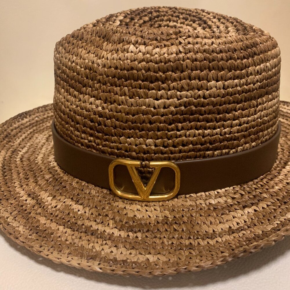 New Valentino Garavani Brown Fedora V logo Hat, In the Box with dust bag & card.